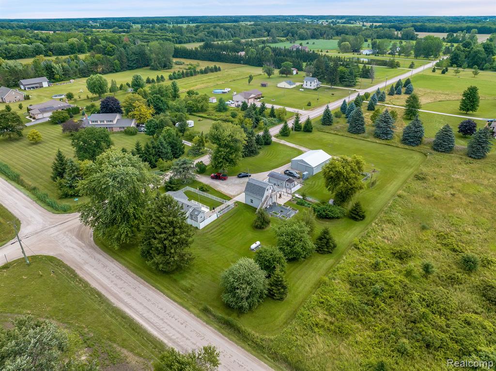 21010 Pratt Road Armada, MI 48005 - Photo 40 of 47 Gallery Image 40