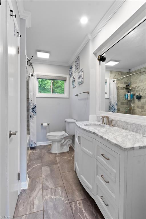 1342 Berwick Road Southwest Winston-Salem, NC 27103 - Photo 24 of 38 Full hall bath on main
