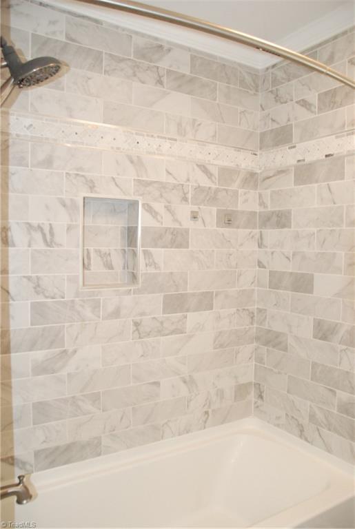 1342 Berwick Road Southwest Winston-Salem, NC 27103 - Photo 25 of 38 Tub/shower combo main level hall bath