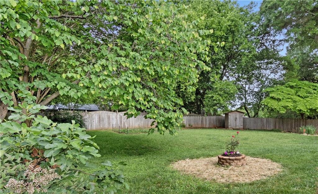 1342 Berwick Road Southwest Winston-Salem, NC 27103 - Photo 36 of 38 Fenced yard