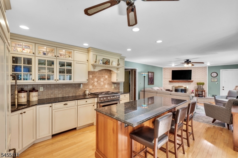 50 Meadowbrook Road Randolph, NJ 07869 - Photo 9 of 29 Gallery Image 9