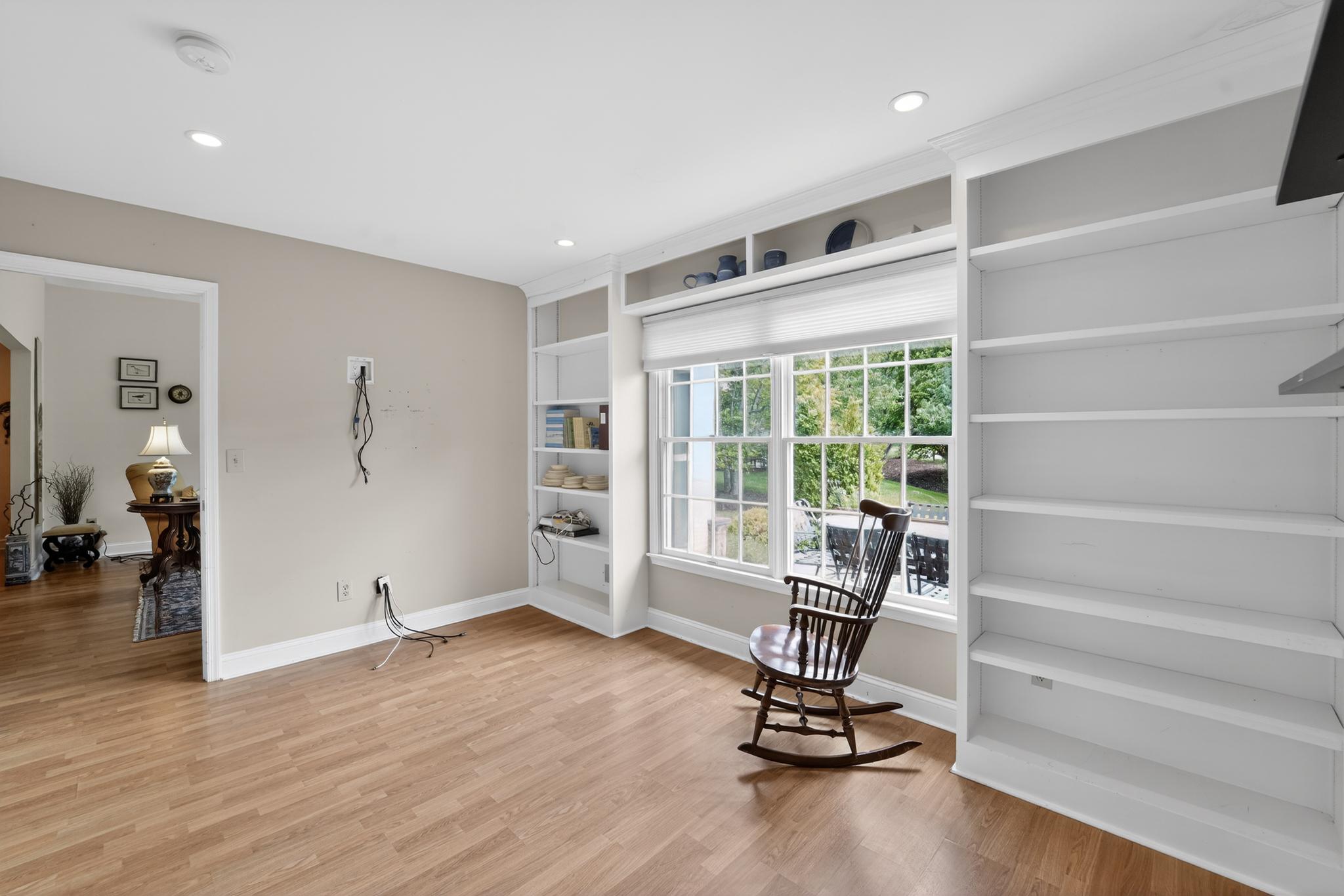 6 Hedge Row Road Princeton, NJ 08540 - Photo 12 of 32 1st Floor Guest Bedroom or Den