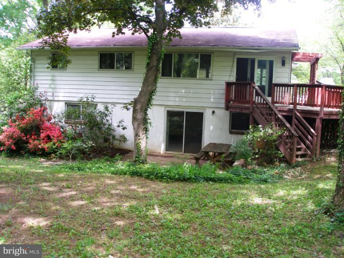 Exterior (Rear)