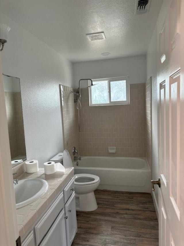 35312 George Smith Road Squaw Valley, CA 93675 - Photo 25 of 39 a bathroom with a sink toilet and shower