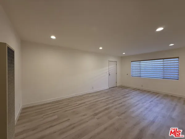 $2,300 | 7307 Willoughby Avenue, Unit 2, Los Angeles, CA 90046