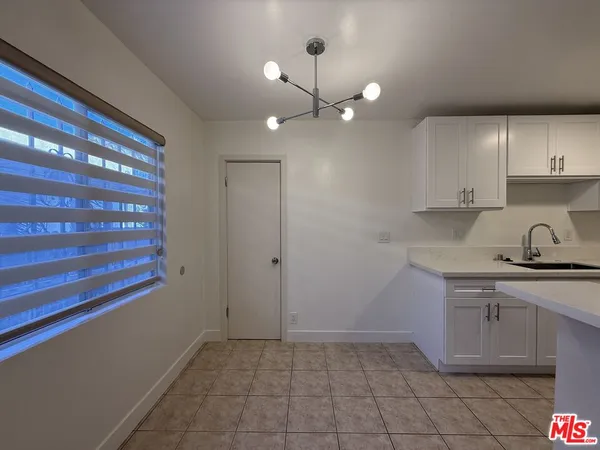 $2,300 | 7307 Willoughby Avenue, Unit 2, Los Angeles, CA 90046