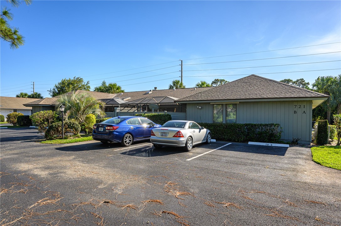 721 Timber Ridge Trail Southwest, Unit B Vero Beach, FL 32962 - Photo 14 of 16 Gallery Image 14