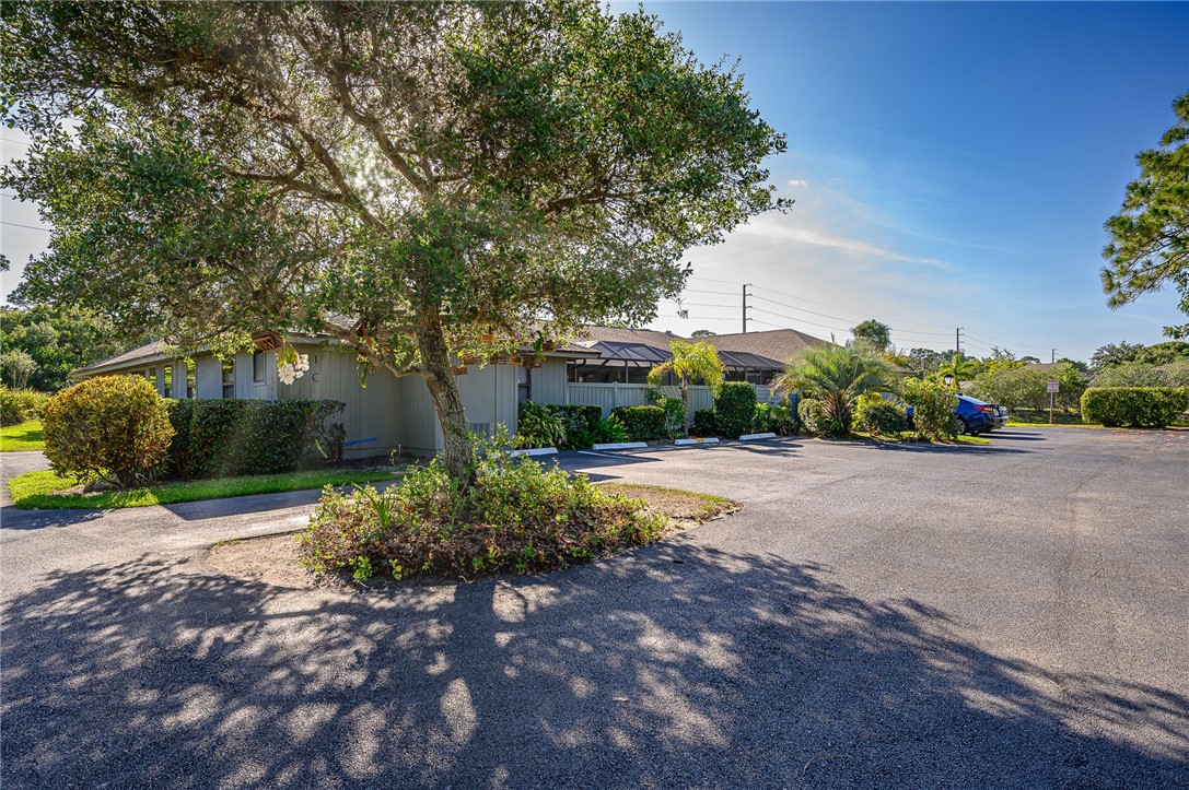 721 Timber Ridge Trail Southwest, Unit B Vero Beach, FL 32962 - Photo 15 of 16 Gallery Image 15