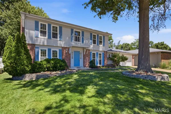 $469,900 | 14335 Lake Tahoe Drive, Chesterfield, MO 63017