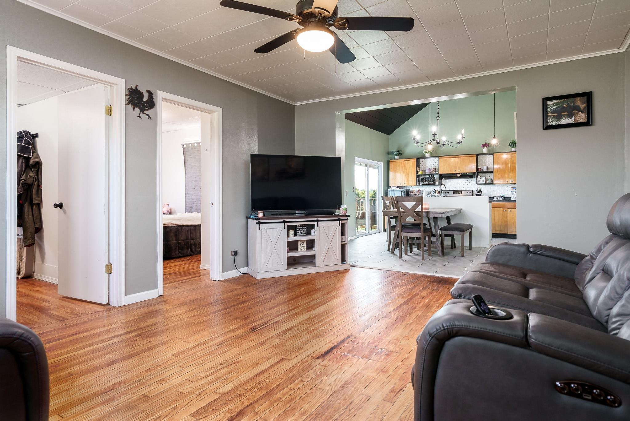 3021 North Dakota Road Freeport, IL 61032 - Photo 20 of 44 a living room with furniture and a flat screen tv