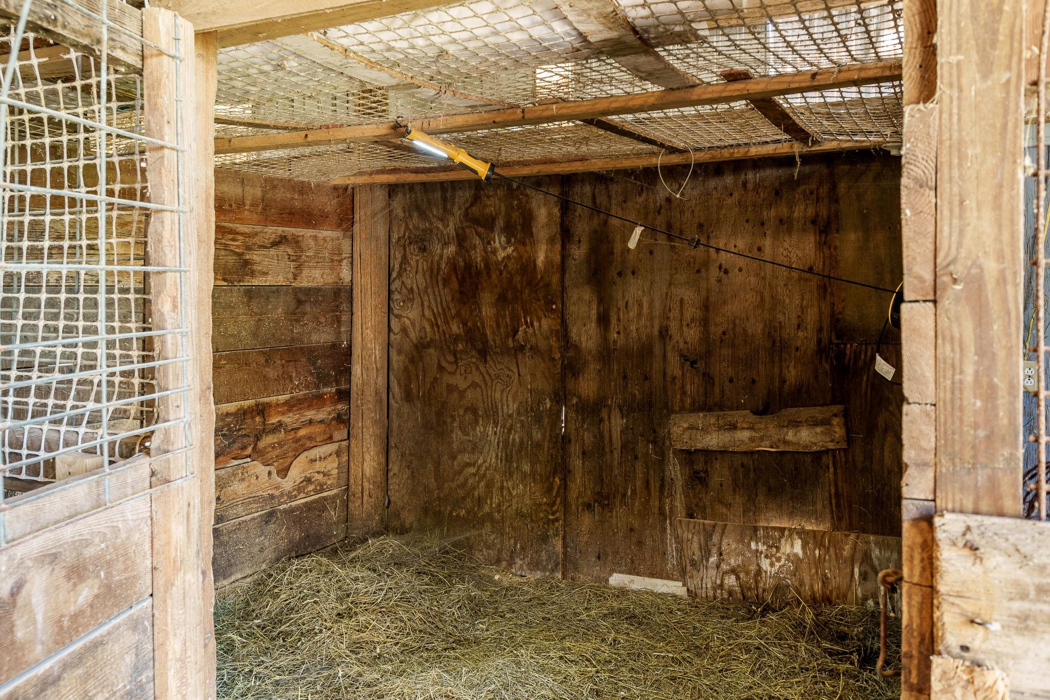 3021 North Dakota Road Freeport, IL 61032 - Photo 40 of 44 a bathroom with a shower