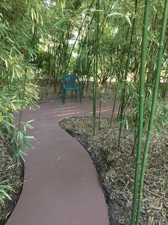 309 Oak Road Sebring, FL 33875 - Photo 28 of 39 Bamboo sitting area