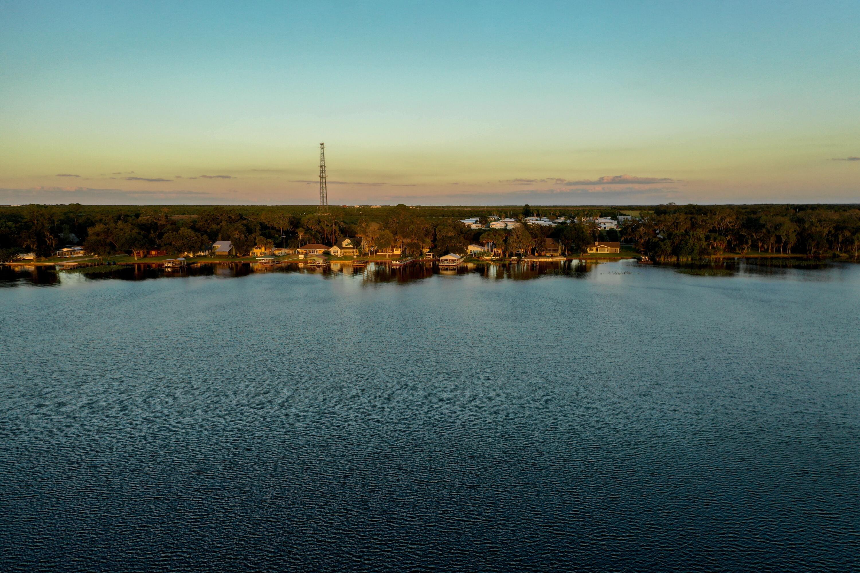 309 Oak Road Sebring, FL 33875 - Photo 32 of 39 East shoreline of Lake Josephine