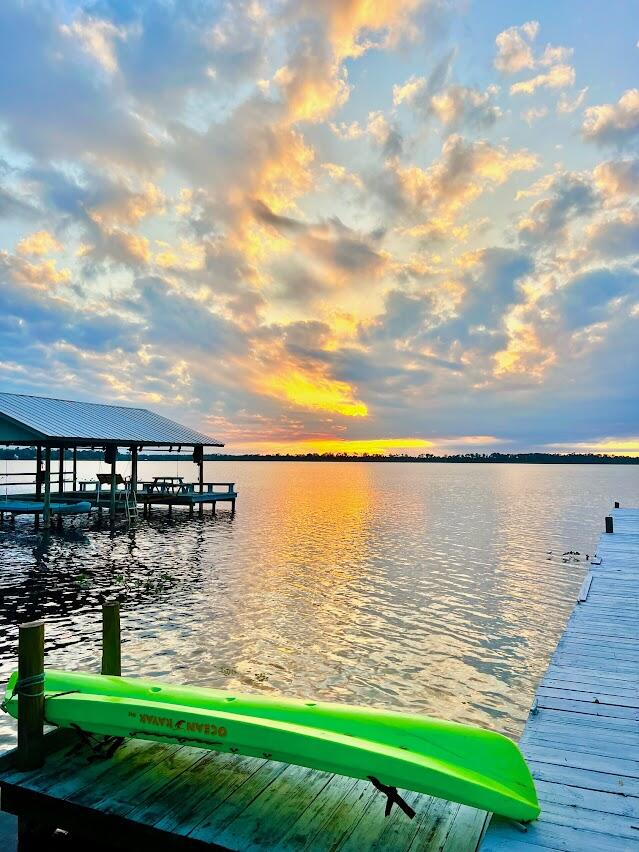 309 Oak Road Sebring, FL 33875 - Photo 4 of 39 Private Dock