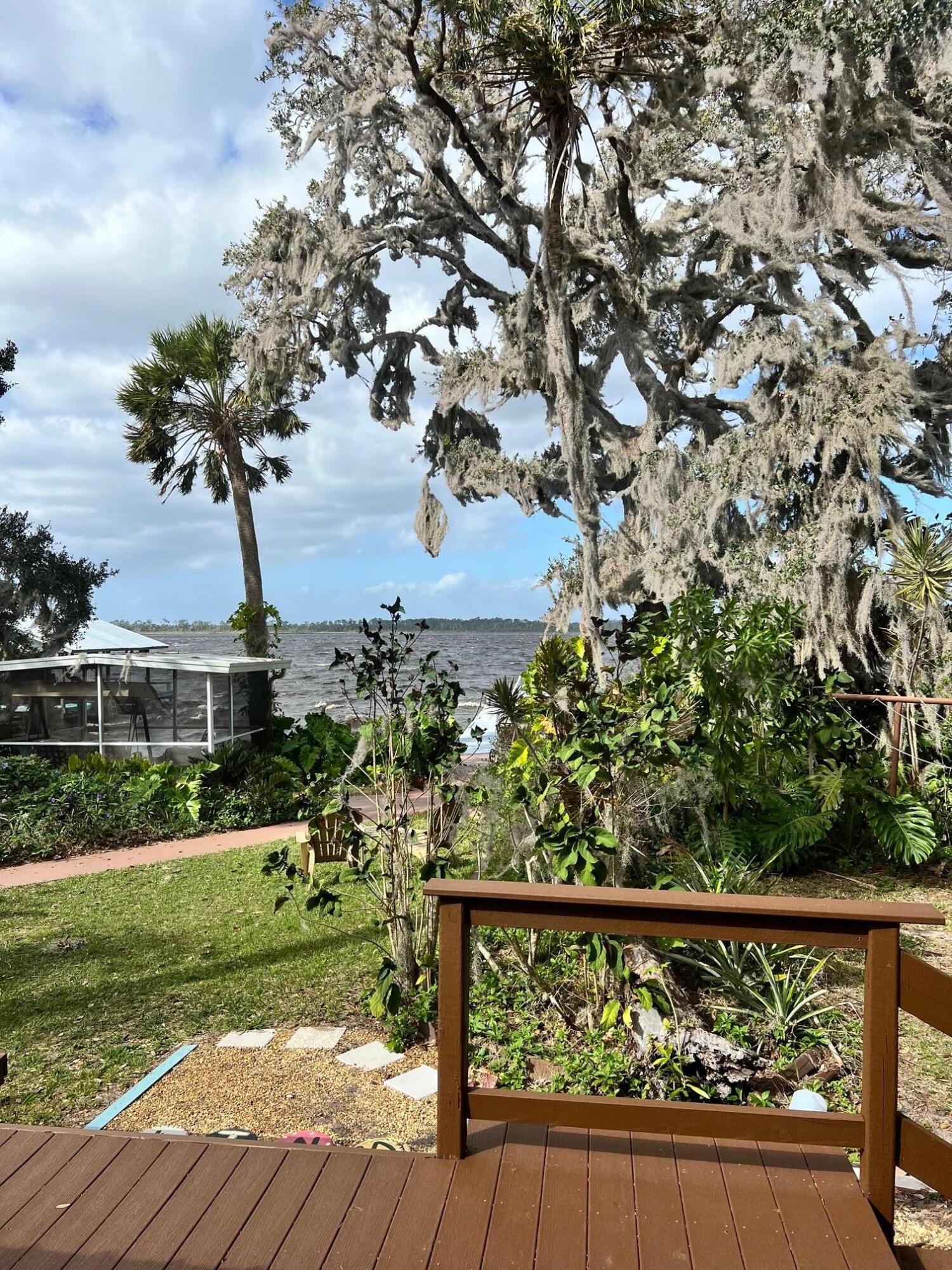 309 Oak Road Sebring, FL 33875 - Photo 6 of 39 backyard from trek deck