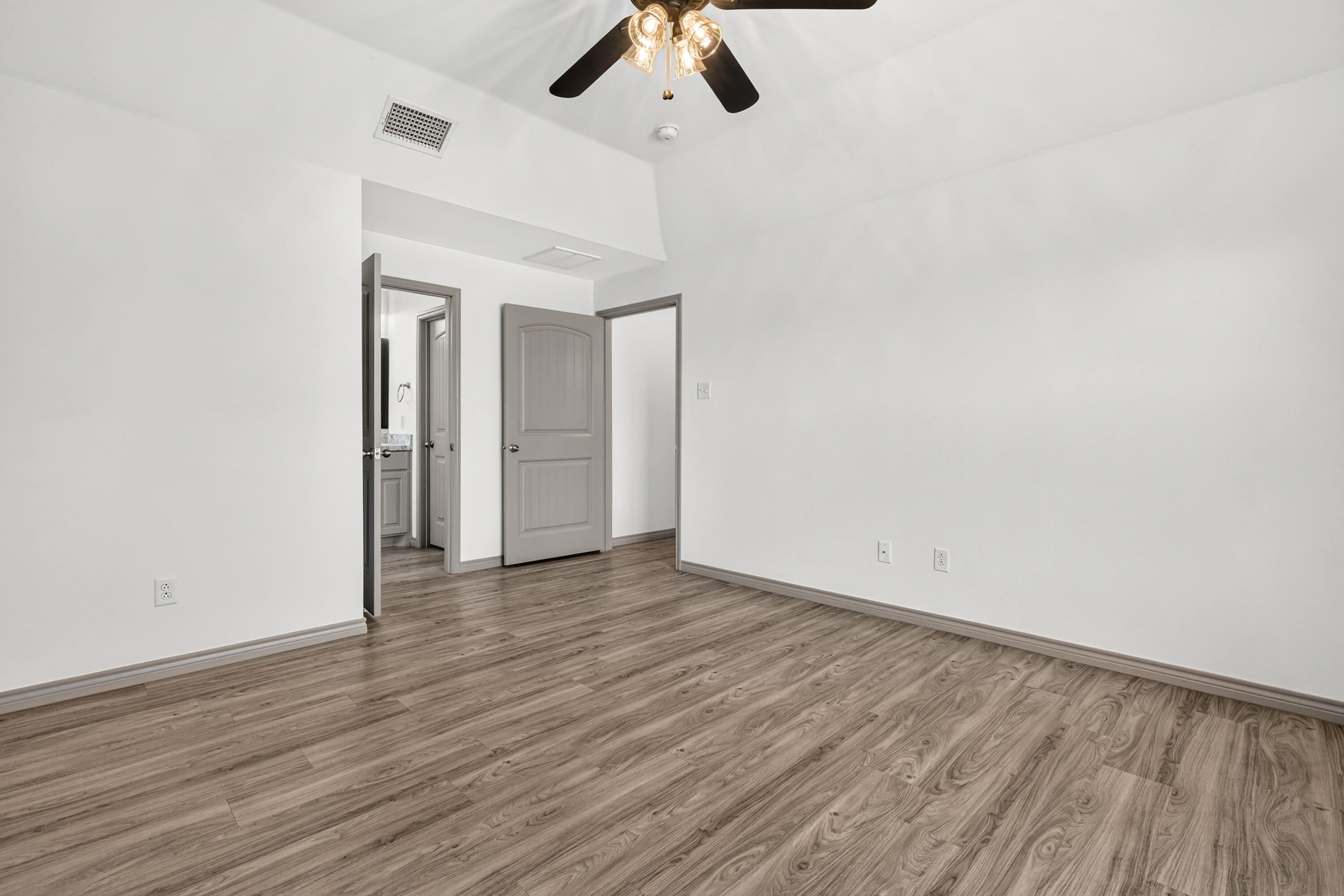1110 79th Street Lubbock, TX 79423 - Photo 14 of 27 IMG_7353