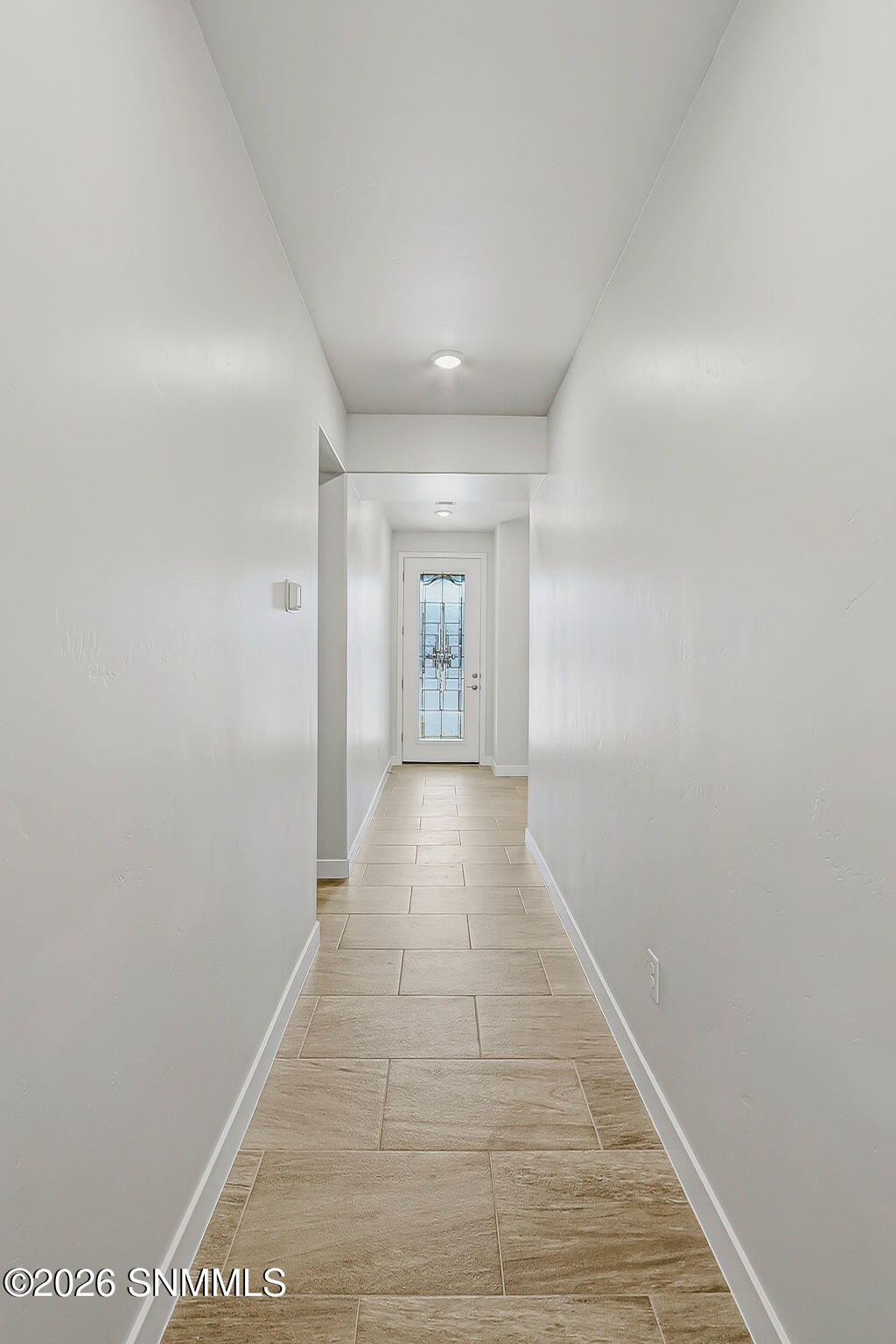 4136 Puertecito Road Las Cruces, NM 88012 - Photo 4 of 28 Hallway