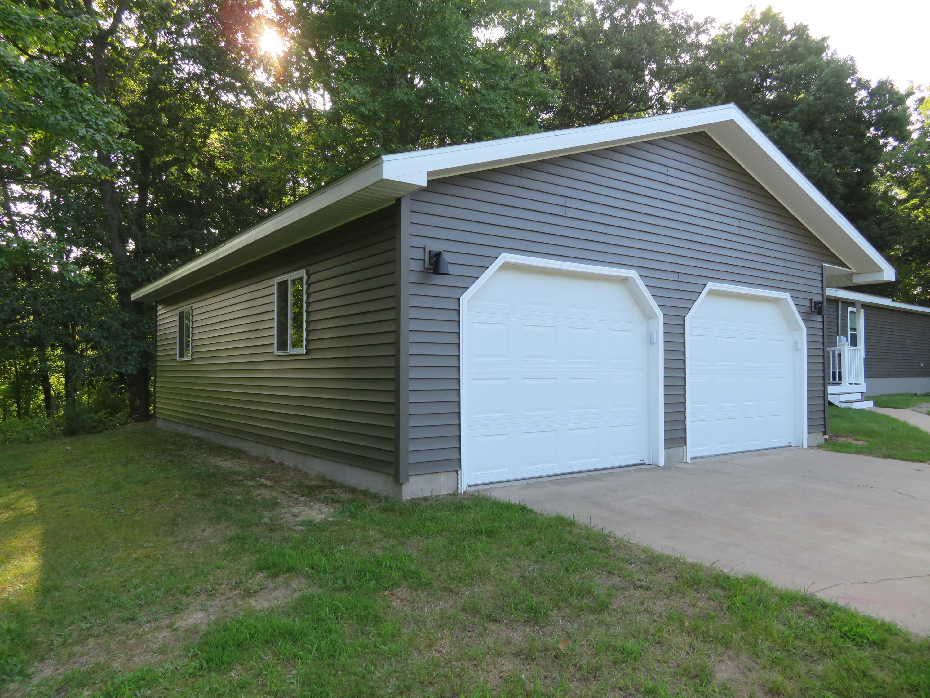 9560 North Meridian Road Pleasant Lake, MI 49272 - Photo 7 of 39 IMG_0736