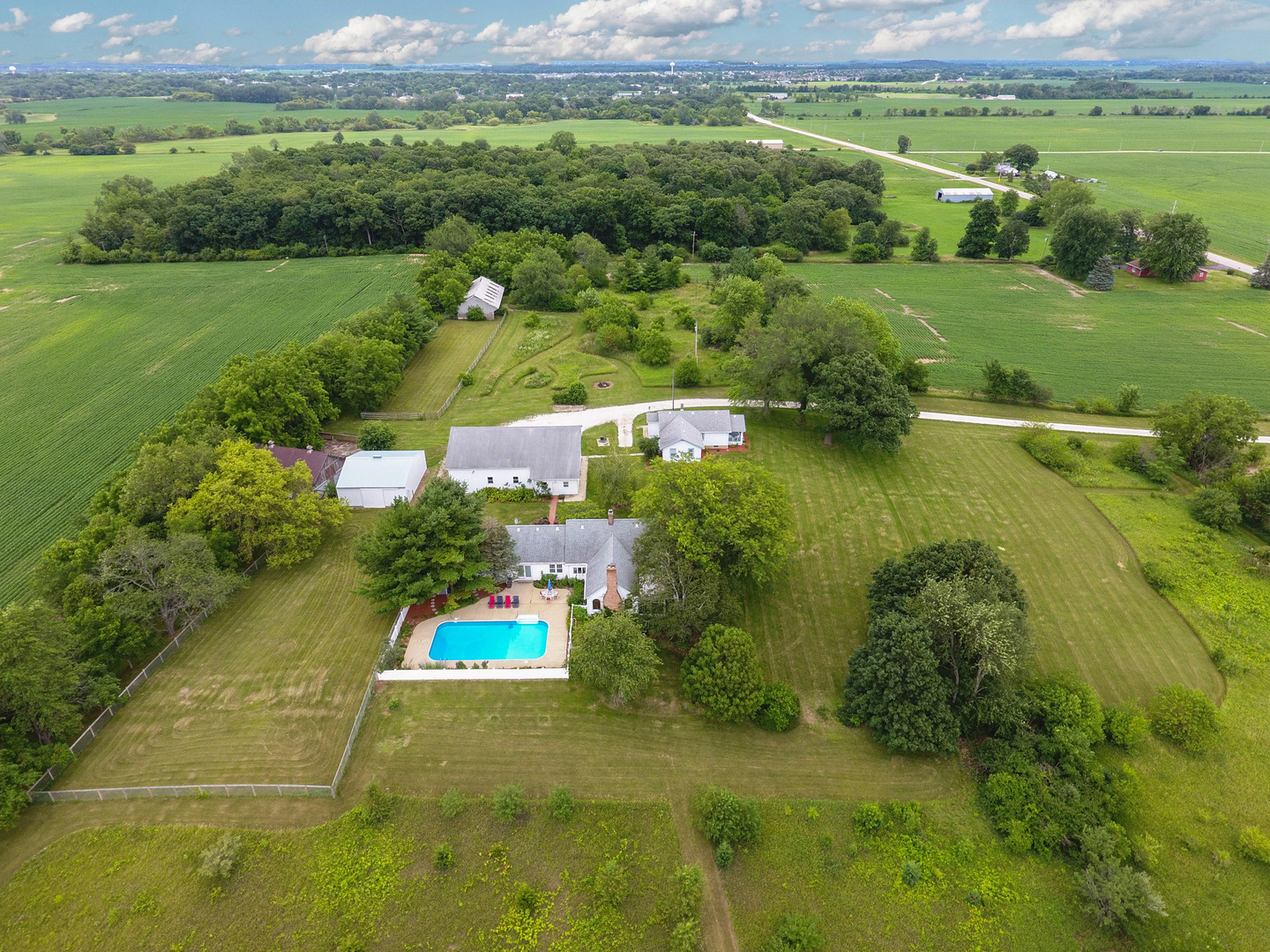 45W616 Keslinger Road Maple Park, IL 60151 - Photo 1 of 36 a view of a city