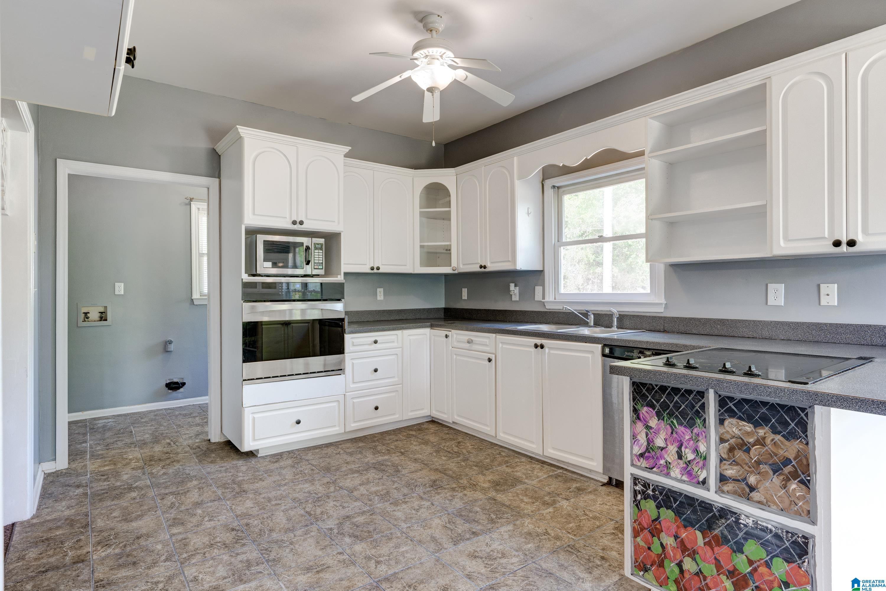 6536 Moss Rock Ridge Trussville, AL 35173 - Photo 6 of 34