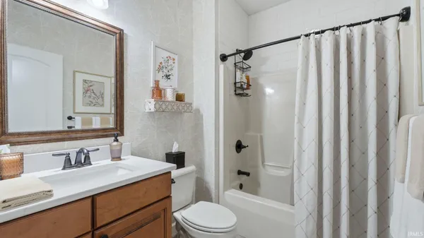 $499,900 | 12101 Mallard's Lake Parkway, Fort Wayne, IN 46845