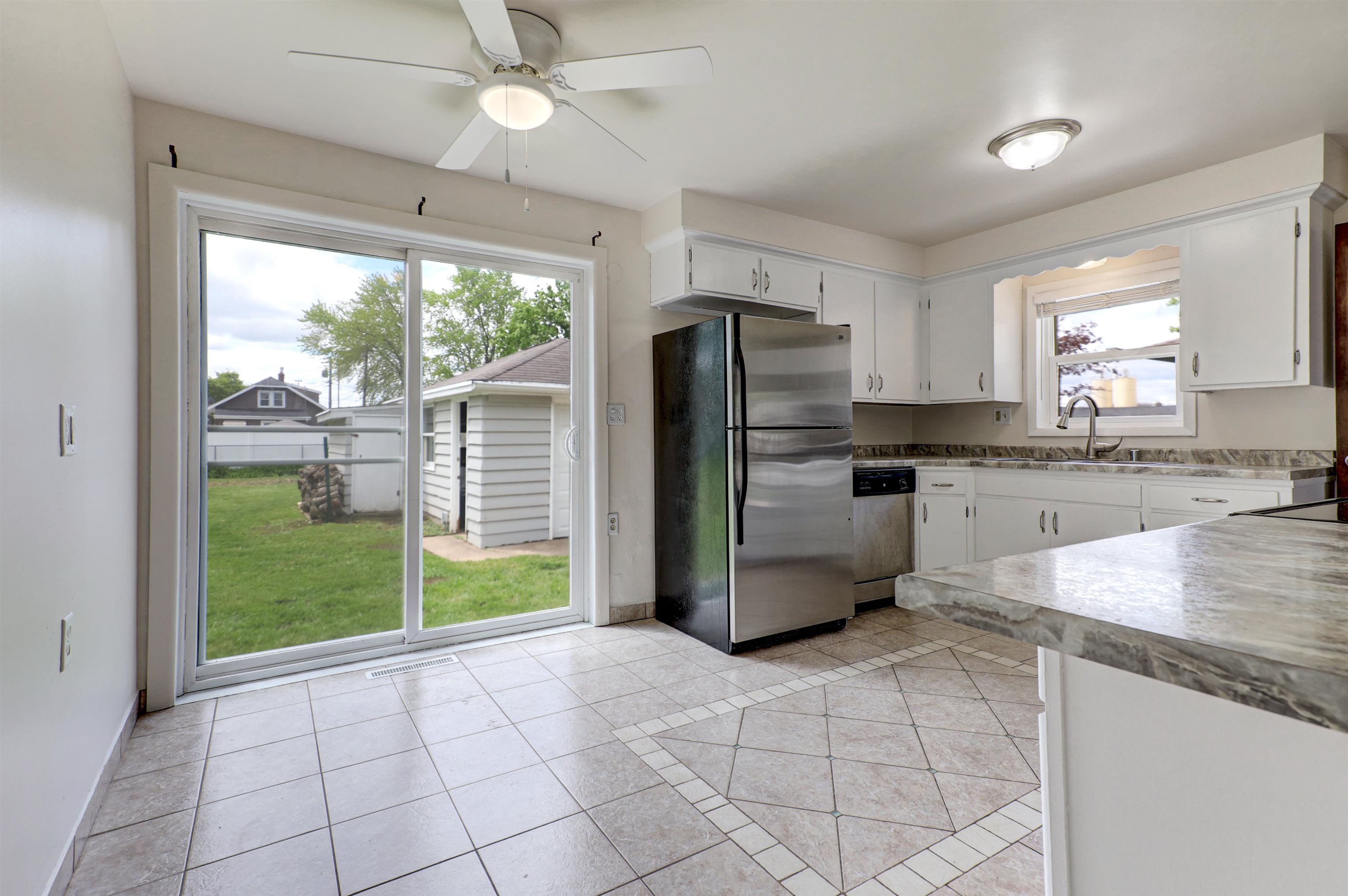 1819 West Commercial Street Appleton, WI 54914 - Photo 11 of 30