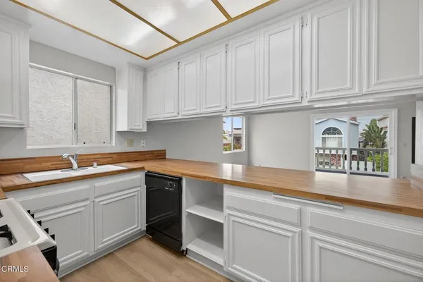$1,099,000 | 360 Melrose Drive, Oxnard, CA 93035