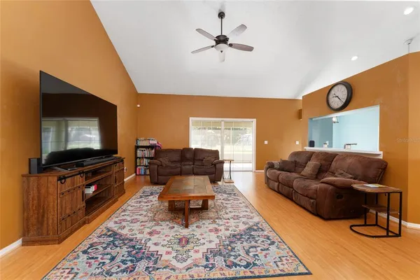 $327,500 | 10637 Southwest 73rd Avenue, Ocala, FL 34476