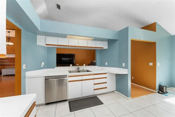 $327,500 | 10637 Southwest 73rd Avenue, Ocala, FL 34476