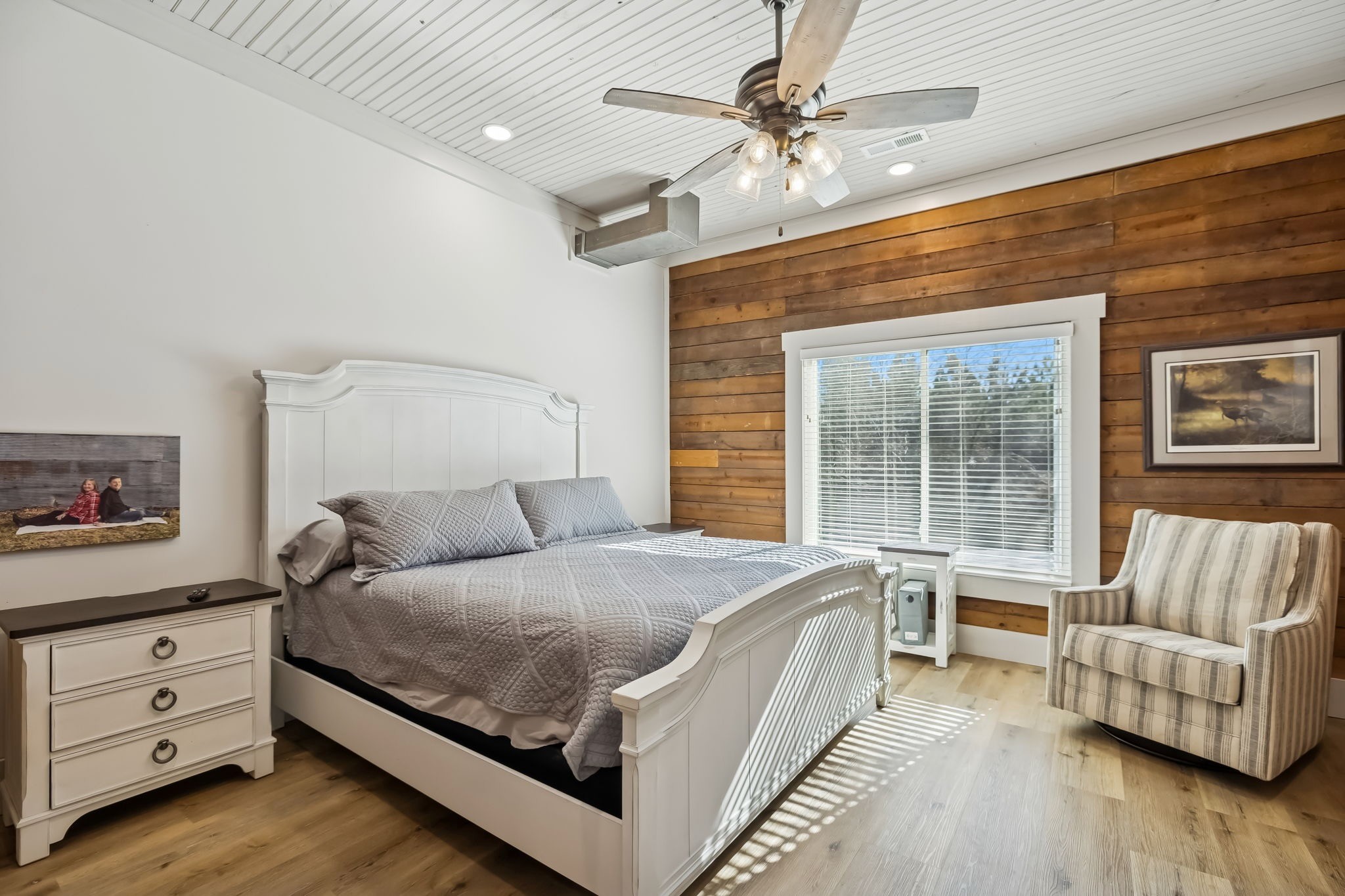 3400 Allsboro Road Cherokee, AL 35616 - Photo 52 of 100 a large bedroom with a bed and a couch