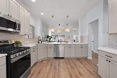 $525,000 | 3817 Newland Drive, Round Rock, TX 78681