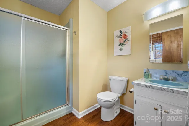 $235,000 | 3520 20th Avenue Northeast, Hickory, NC 28601