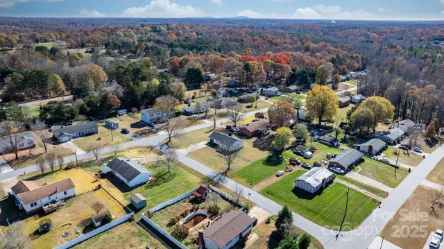 $235,000 | 3520 20th Avenue Northeast, Hickory, NC 28601