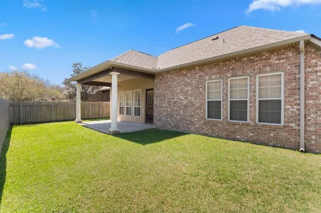 $382,500 | 6105 West Azalea Drive, Lake Charles, LA 70605