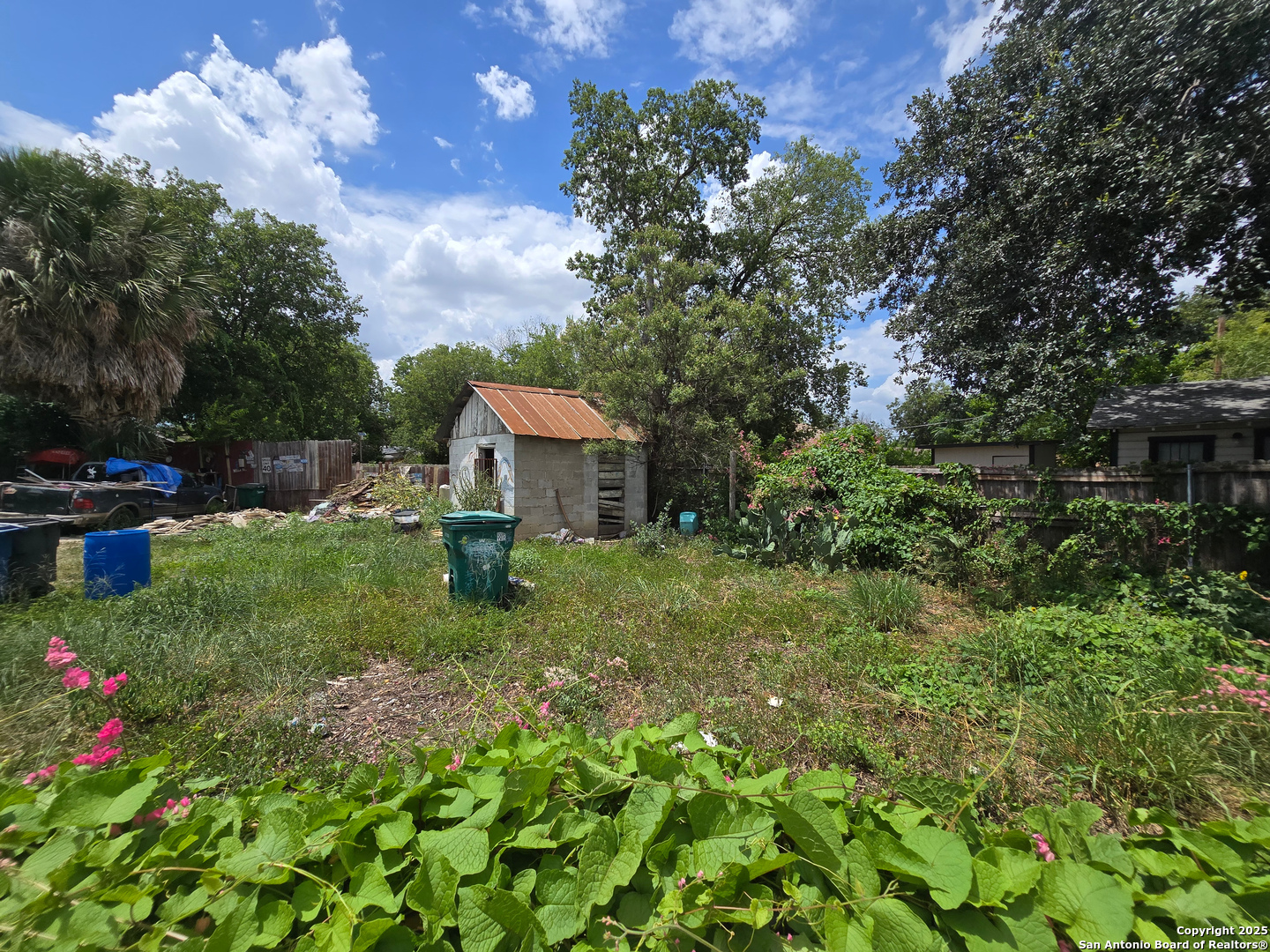 211 Frio City Road San Antonio, TX 78207 - Photo 4 of 7