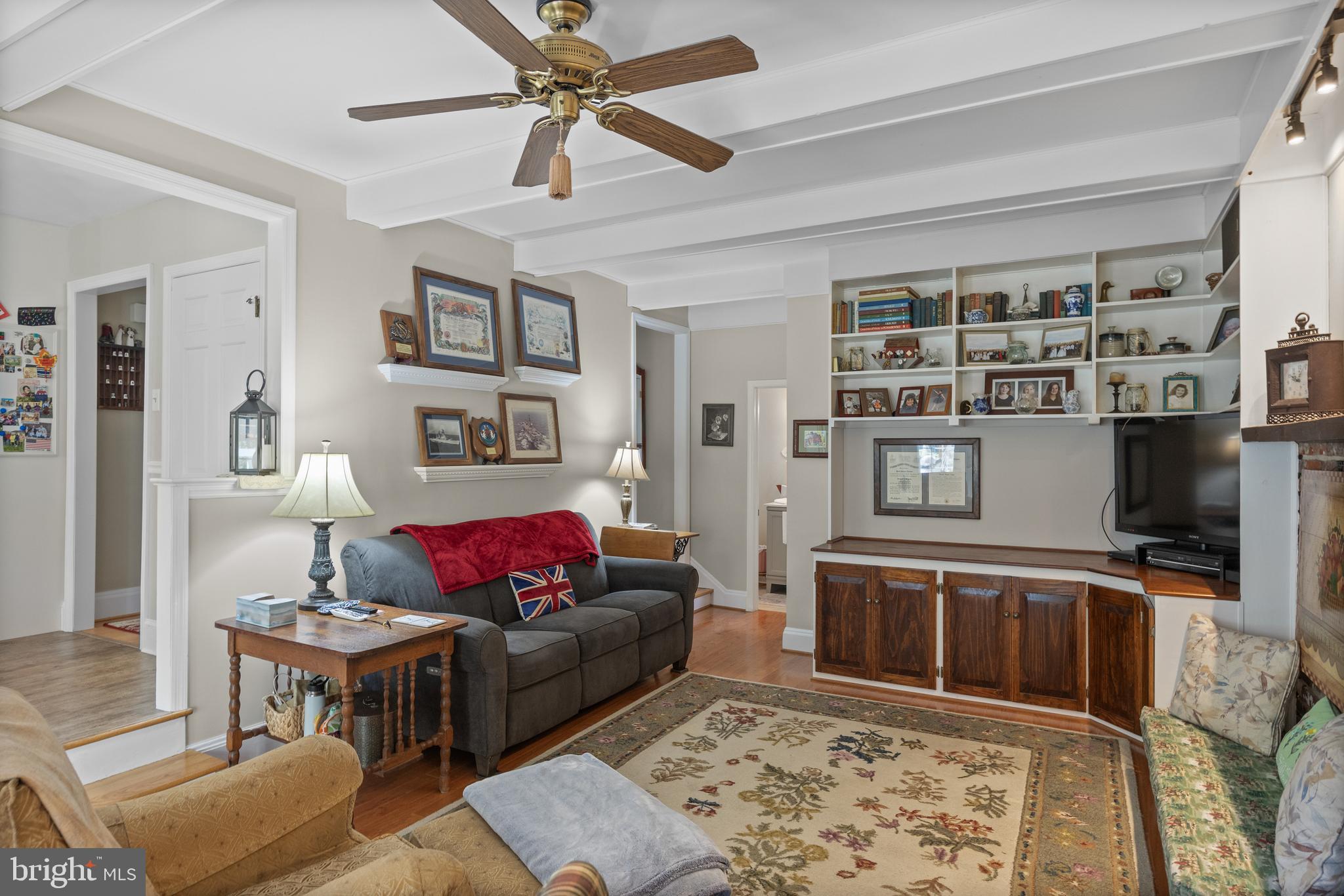 701 Decatur Drive Mount Laurel, NJ 08054 - Photo 15 of 36 a living room with furniture a rug and white walls