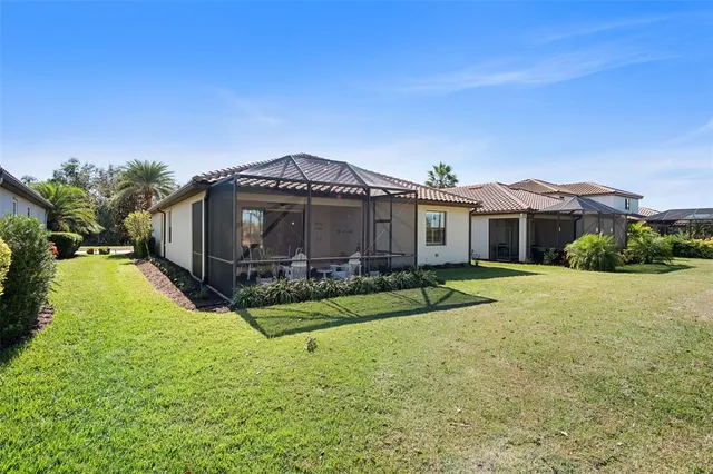 $576,900 | 7027 Quiet Creek Drive, Bradenton, FL 34212