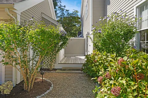 $1,250,000 | 261 Sandpiper Lane, Unit 12, Vineyard Haven, MA 02568