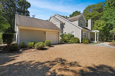 $1,250,000 | 261 Sandpiper Lane, Unit 12, Vineyard Haven, MA 02568