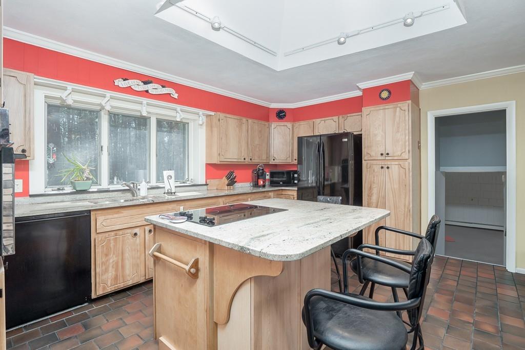 402 Taylor Road Stow, MA 01775 - Photo 25 of 42