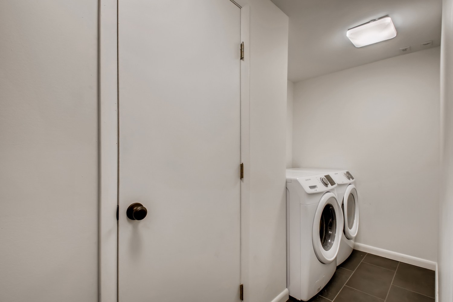 1005 A Mitchell Road Nashville, TN 37206 - Photo 19 of 23 a utility room with dryer and washer