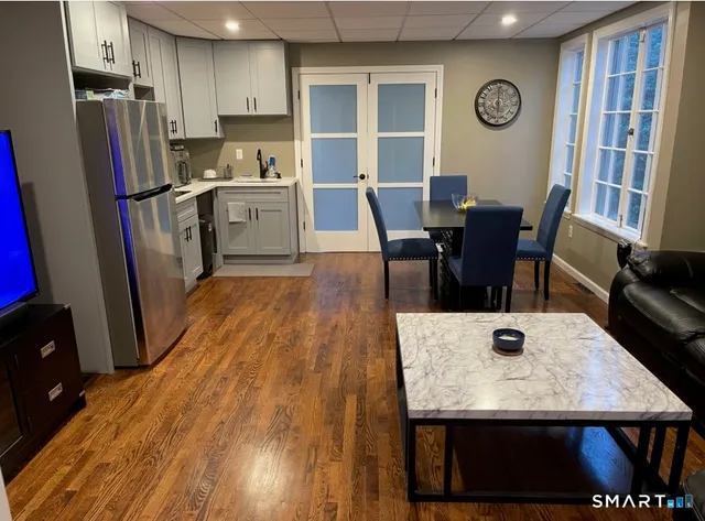 $6,500 | 155 Brooklawn Avenue, Bridgeport, CT 06604