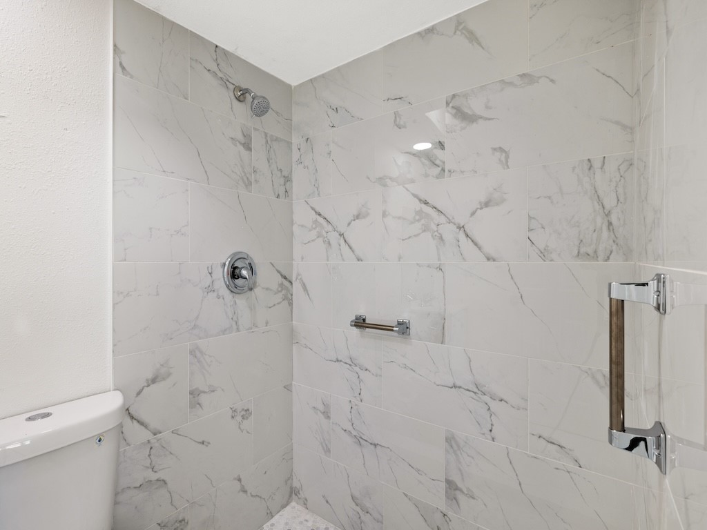 741 Hernando Street Fort Pierce, FL 34949 - Photo 19 of 36 a bathroom with shower