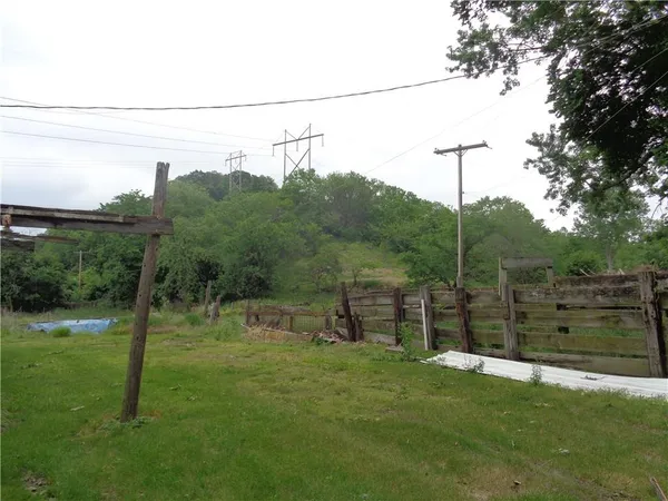 $399,900 | 3905 Barnes Road, Independence, MO 64058