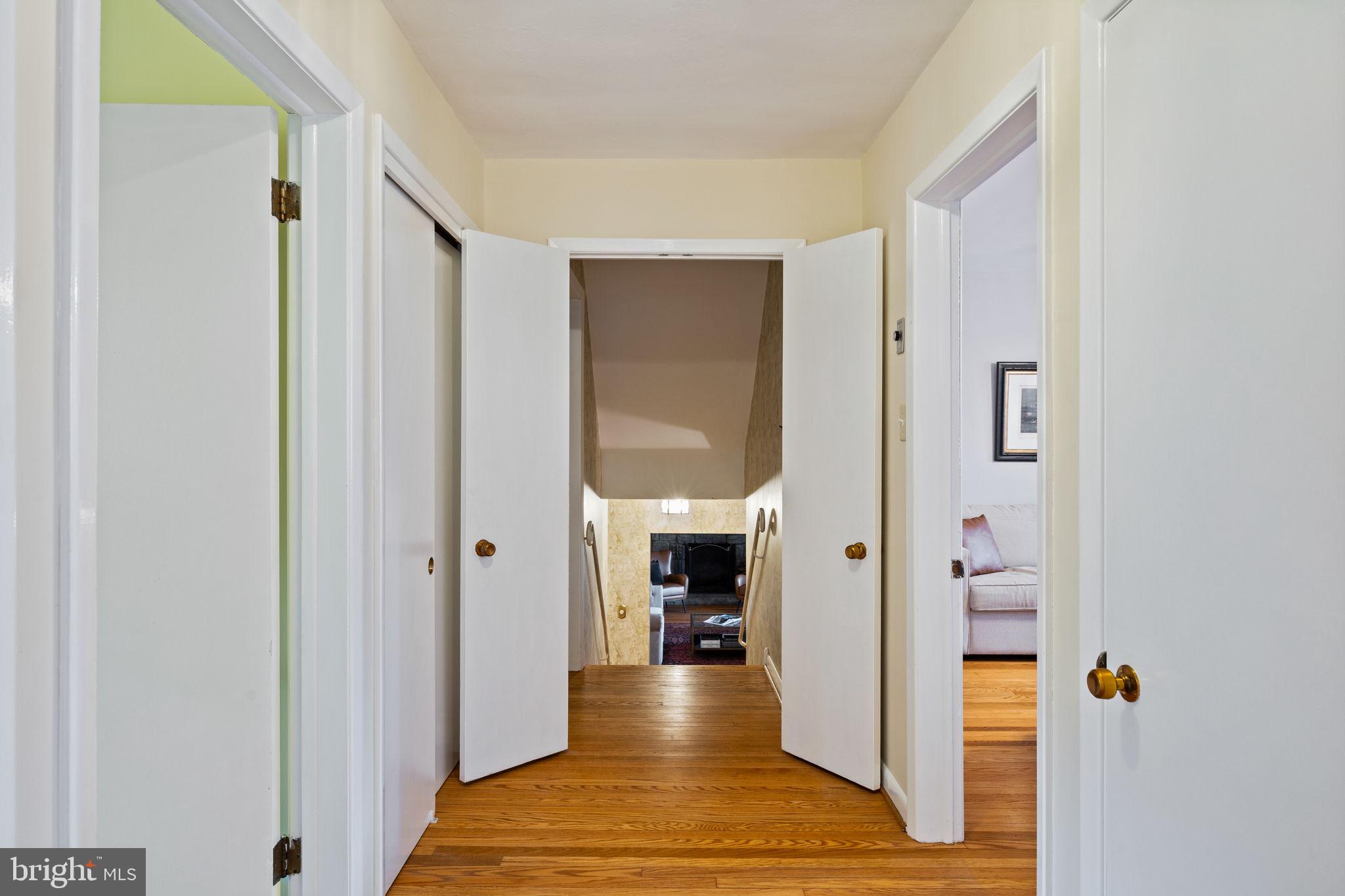 1014 Townsend Circle Wayne, PA 19087 - Photo 31 of 68 a view of a hallway with seating area