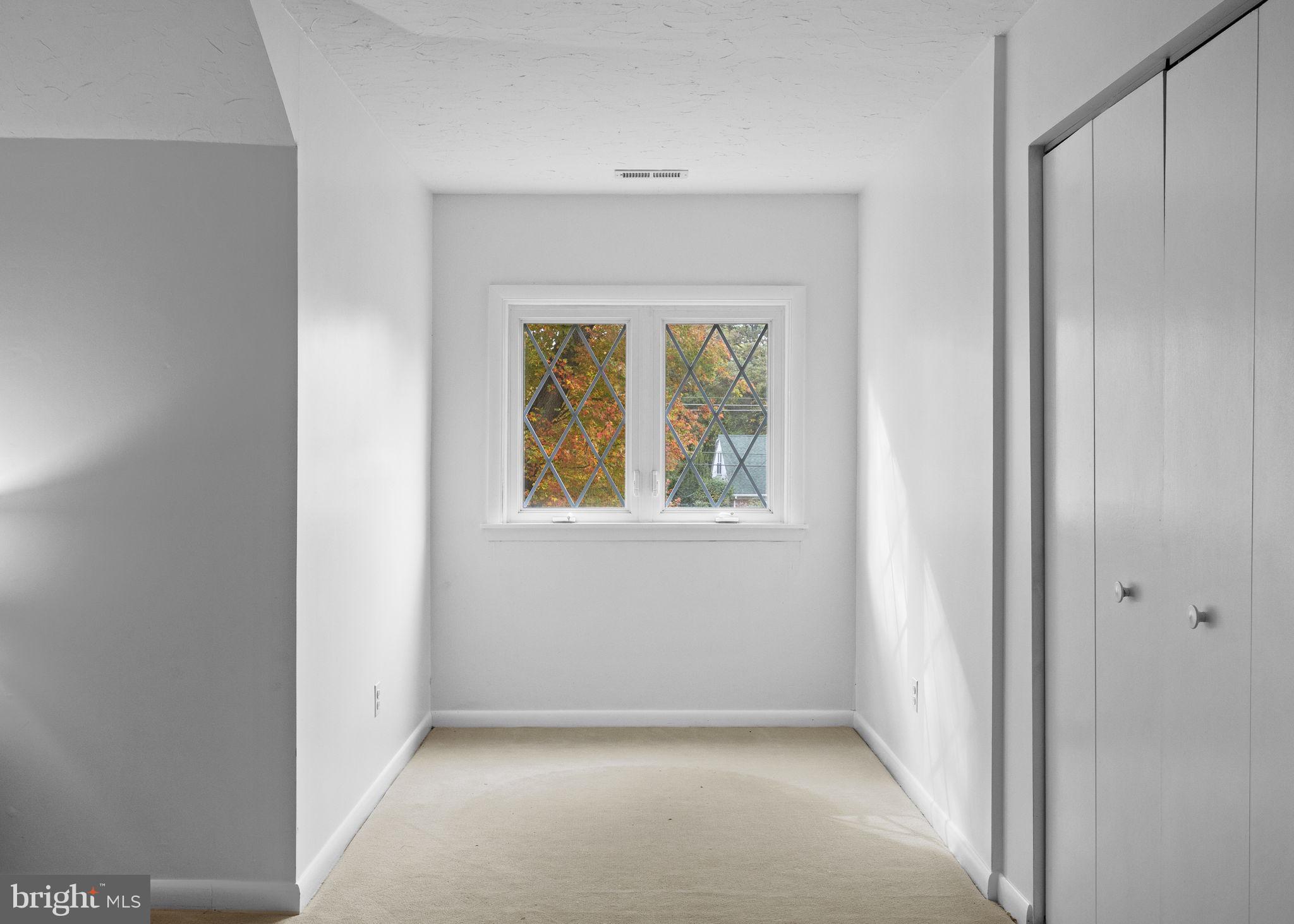 1014 Townsend Circle Wayne, PA 19087 - Photo 48 of 68 an empty room with a window