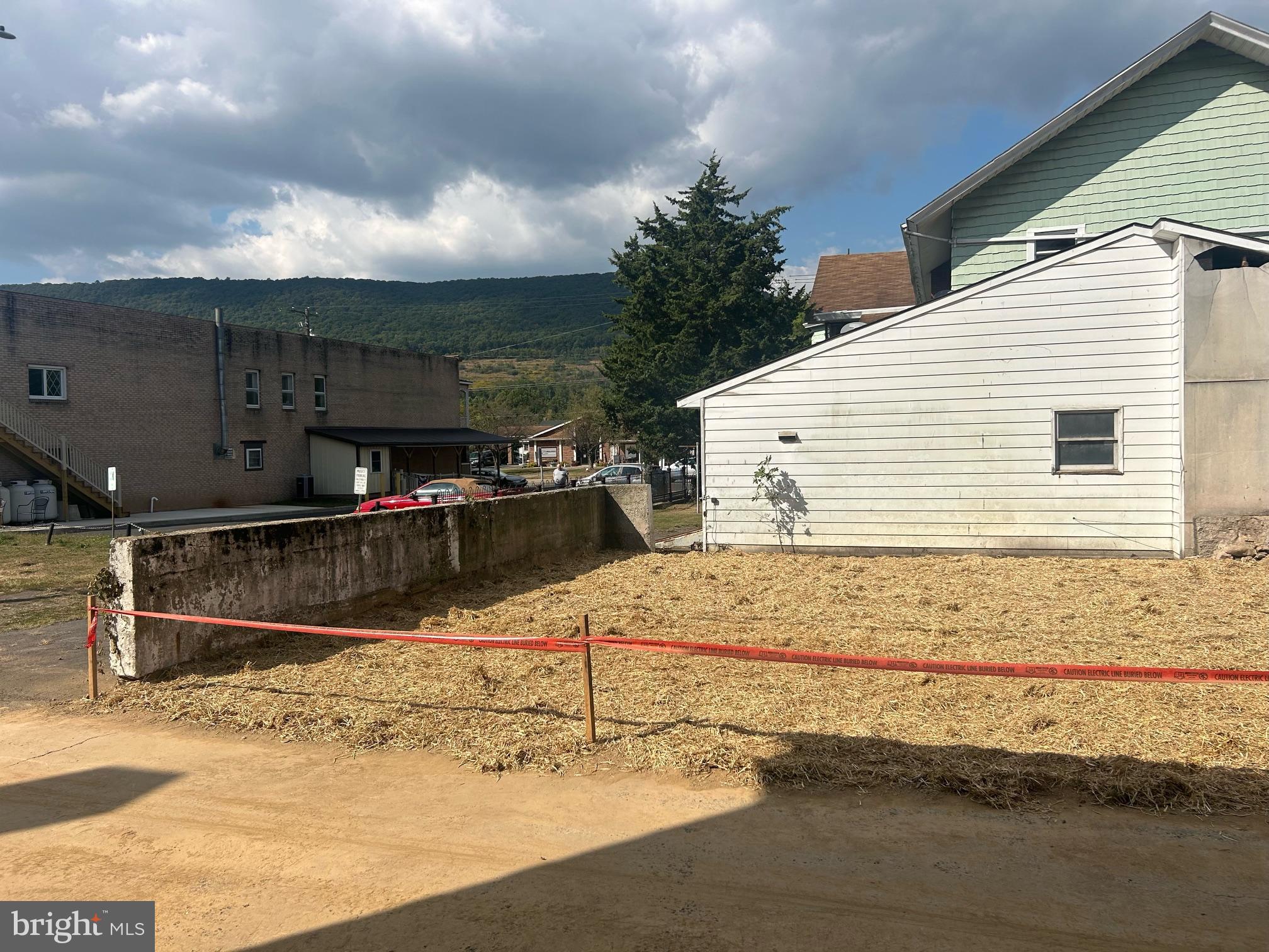 512 Market Street Lykens, PA 17048 - Photo 3 of 6