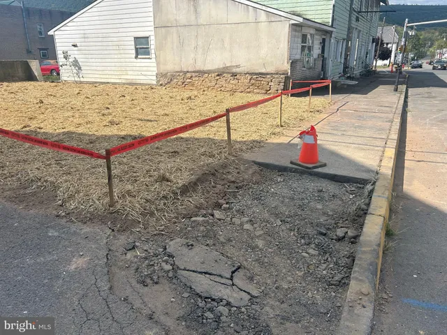 a view of outdoor space