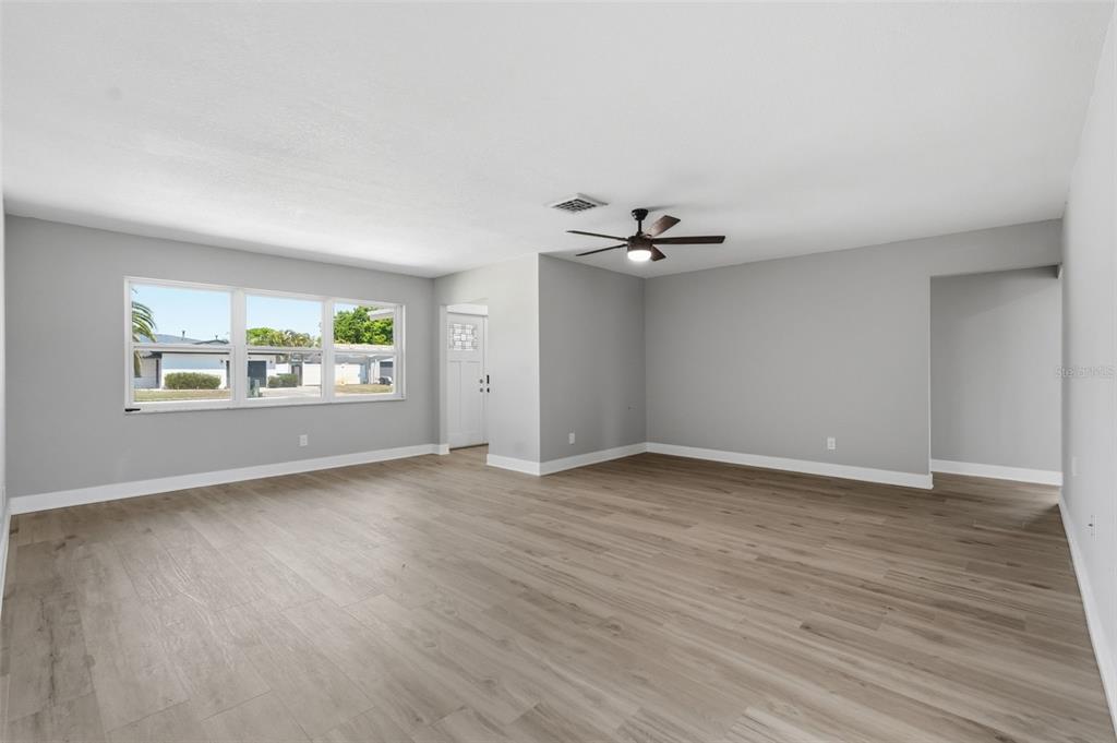 9278 78th Place Seminole, FL 33777 - Photo 36 of 52