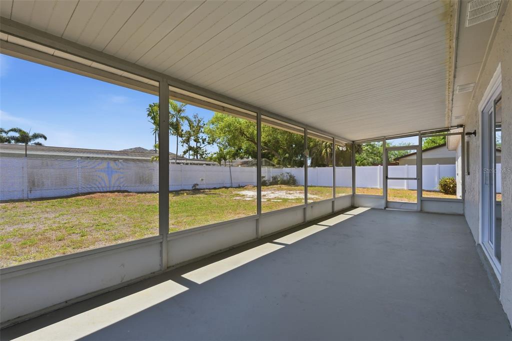 9278 78th Place Seminole, FL 33777 - Photo 40 of 52